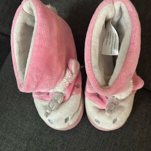 Source Unknown Pink Unicorn Slippers for Kids
